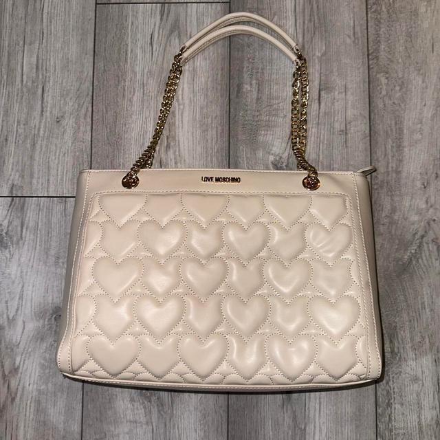 Love Moschino Women's Shoulder bags - Cream/White on Productcaster.