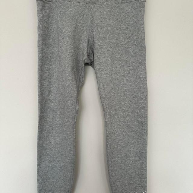 Nike Women's Leggings - Grey/White - UK 14 on Productcaster.