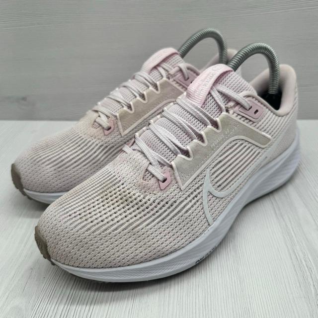 Nike Women's Trainers - Pink - UK 5.5 on Productcaster.