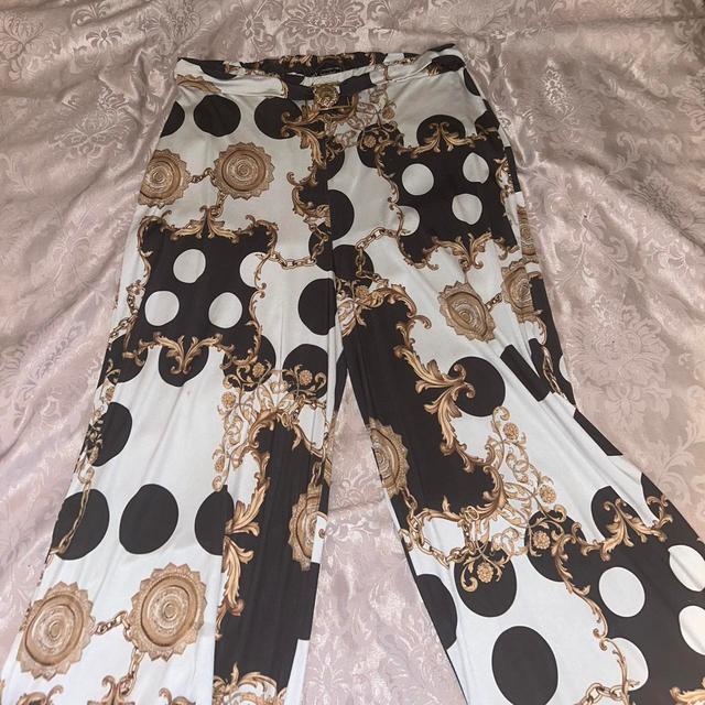 Boohoo Women's Printed Trousers - Black/White - UK 18 on Productcaster.