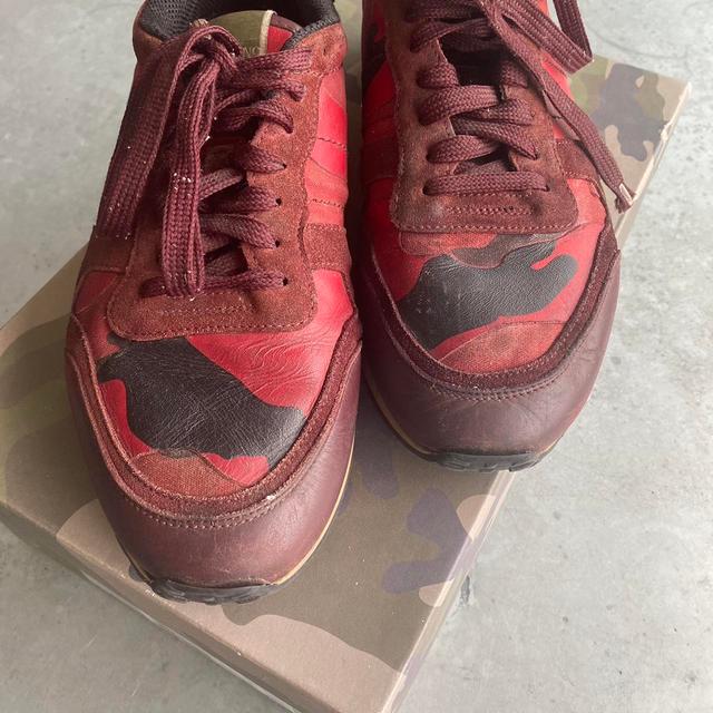 Valentino Men's Trainers - Red/Burgundy - UK 8 on Productcaster.