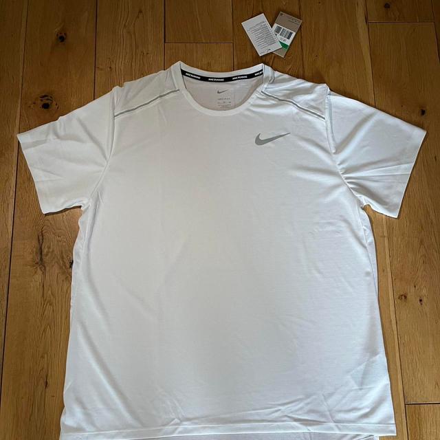 Nike Men's T-shirt - White - XL on Productcaster.