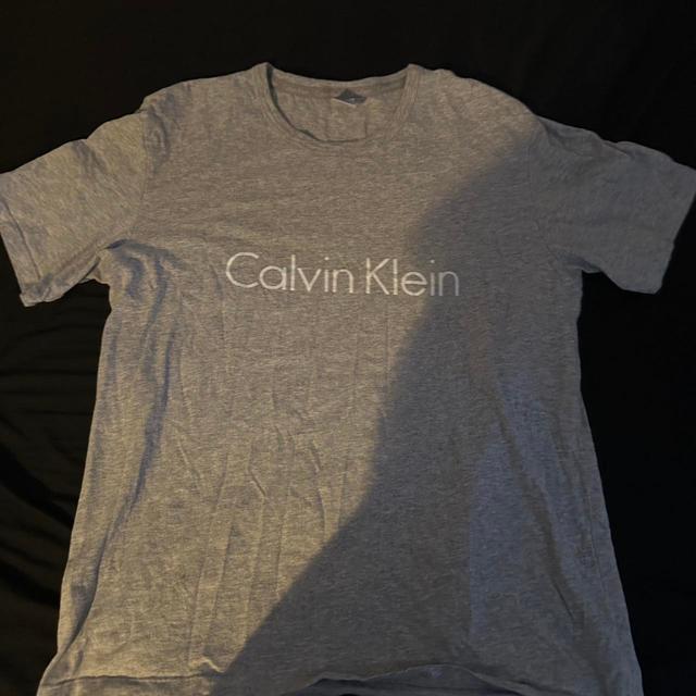 Calvin Klein Men's T-shirt - Grey - S on Productcaster.