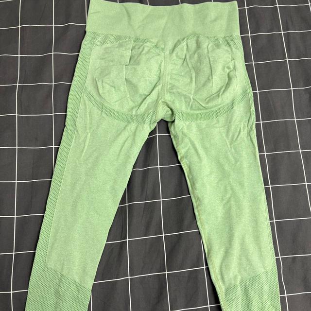 Women's Leggings - Green - L on Productcaster.