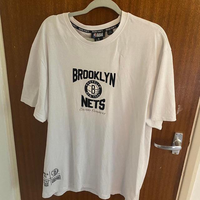 NBA Men's T-shirt - White - XL on Productcaster.