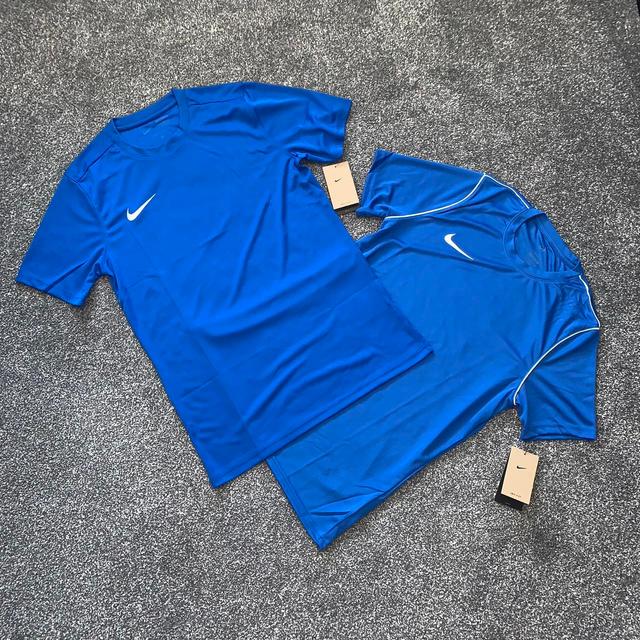 Nike Men's T-shirt - Blue/White - L on Productcaster.