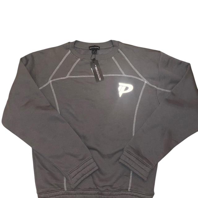 PrettyLittleThing Women's Jumper - Grey/Black - 8 on Productcaster.