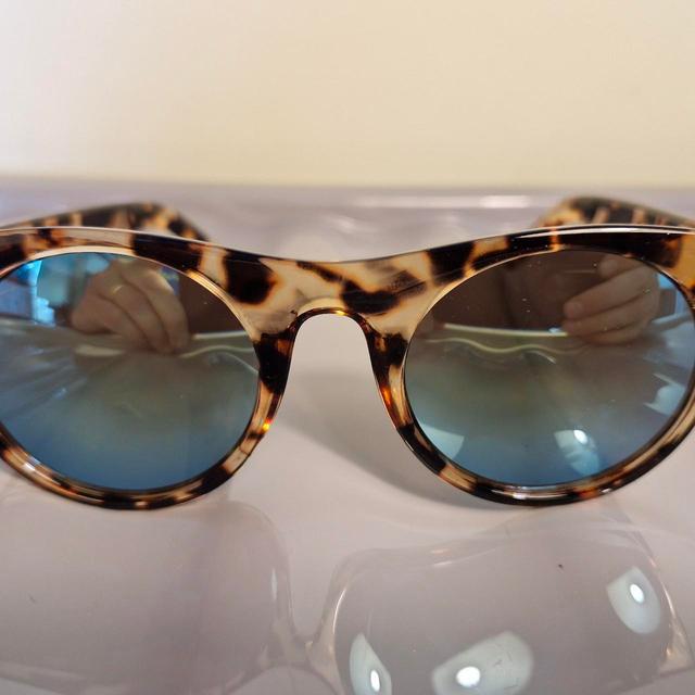 Urban Outfitters Women's Aviator Sunglasses - Brown on Productcaster.