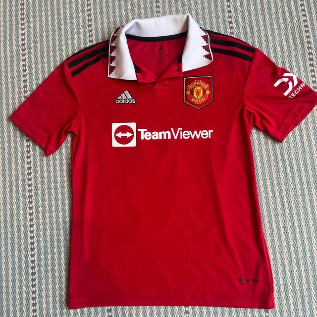 Adidas Kids' T-shirt - Red on Productcaster.