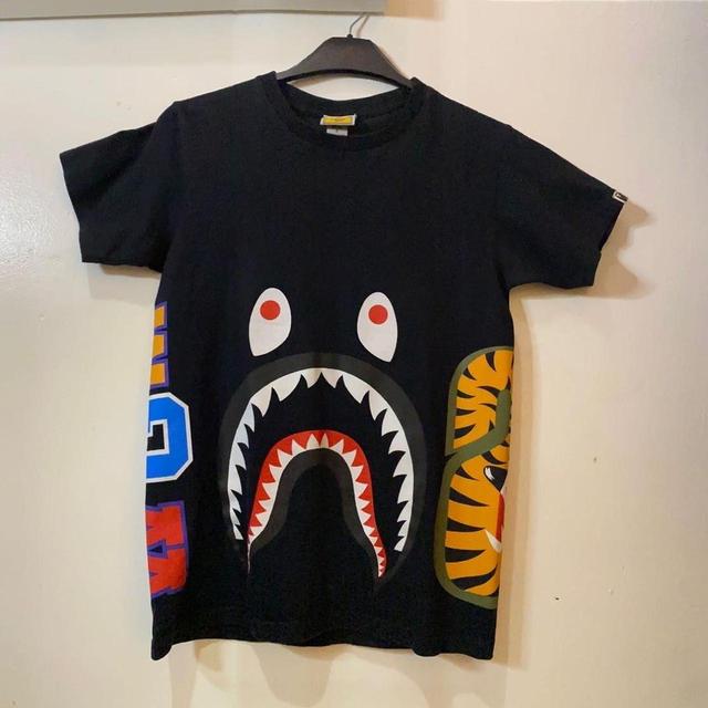 BAPE Men's T-shirt - Black - S on Productcaster.