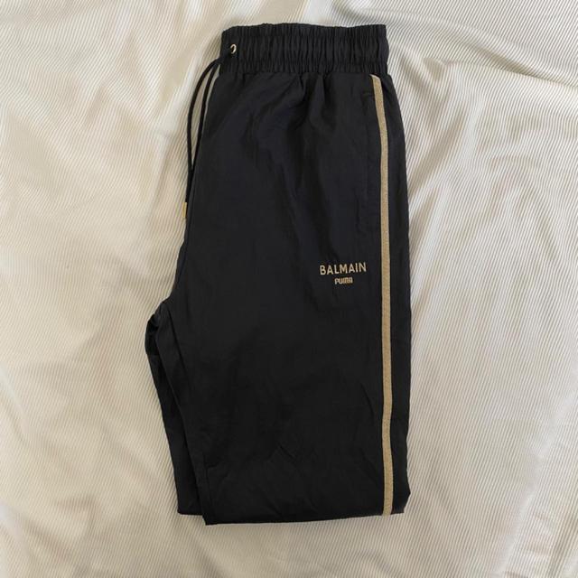 Balmain Women's Sweatpants - Black - L on Productcaster.