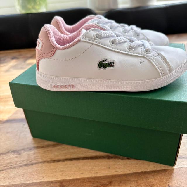 Lacoste Kids' Trainers - White on Productcaster.