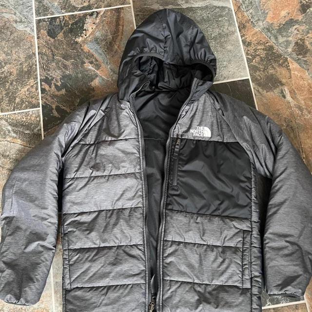 The North Face Kids' Coat - Black/Grey on Productcaster.