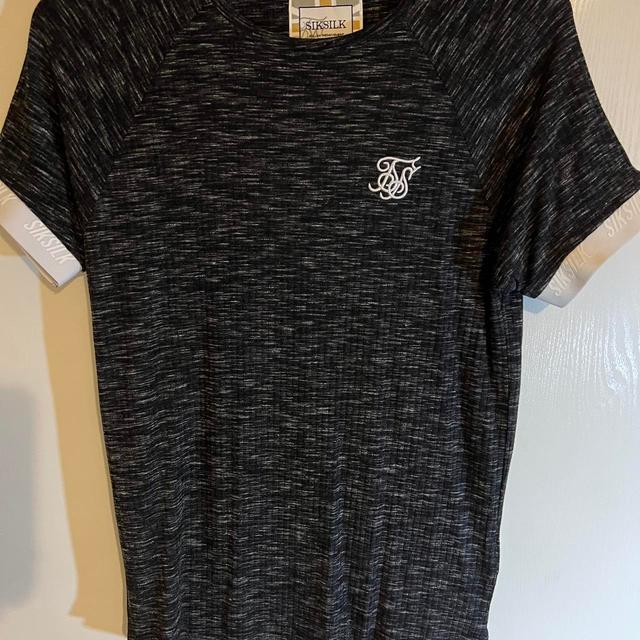 SIKSILK Men's T-shirt - Black - S on Productcaster.