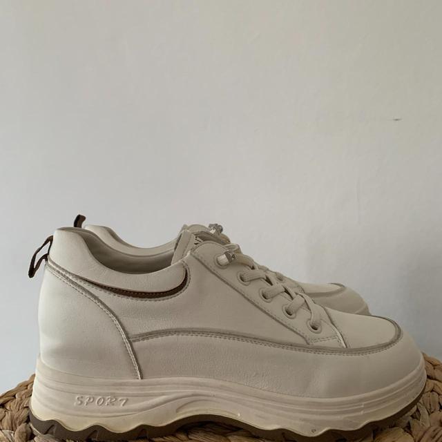 Women's Trainers - White/Cream - UK 6 on Productcaster.