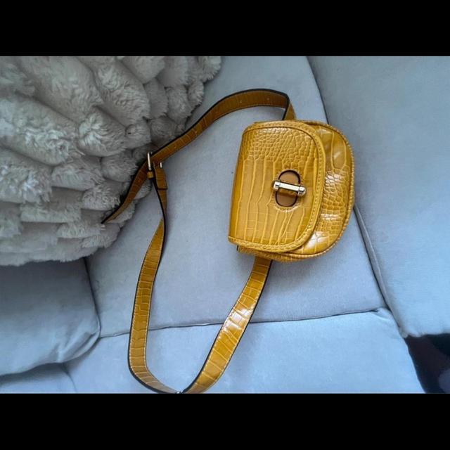 Topshop Women's Crossbody bags - Yellow on Productcaster.