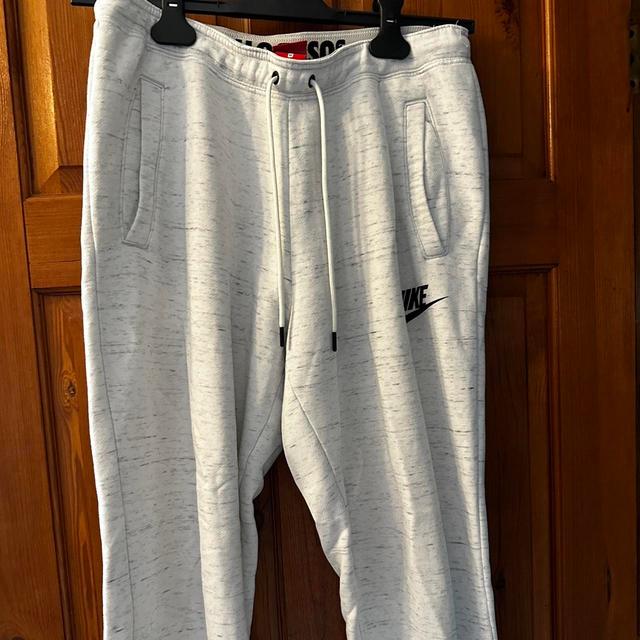 Nike Women's Sweatpants - Grey - UK 12 on Productcaster.