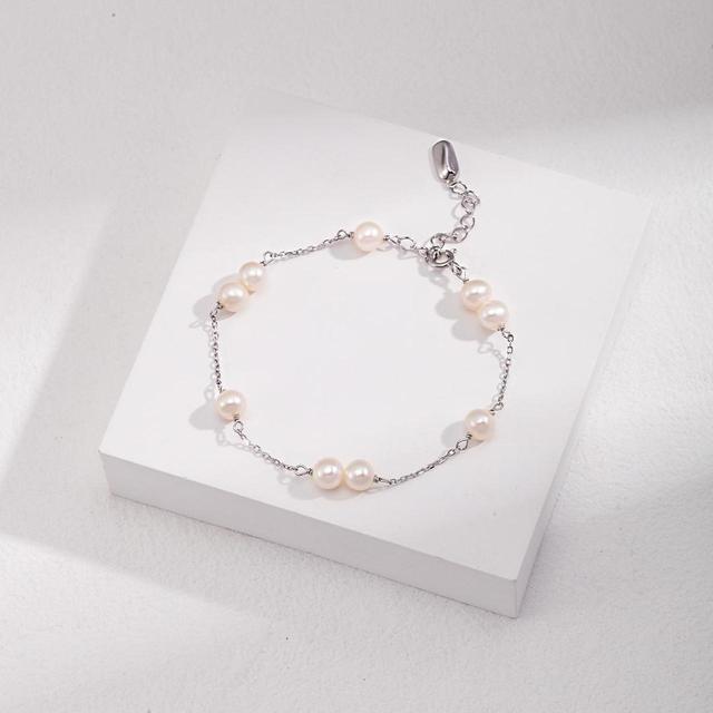 Women's Bracelet - White on Productcaster.