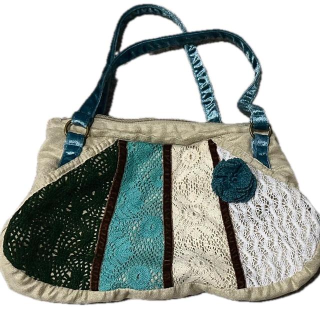 Vintage Women's Shoulder bags - Multi/Cream on Productcaster.