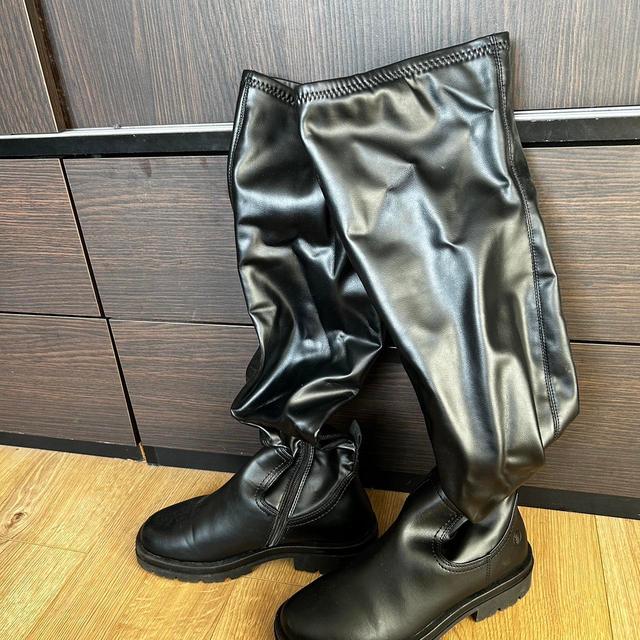 Women's Over the knee Boots - Black - UK 6 on Productcaster.