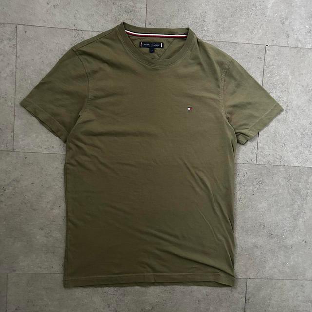 Tommy Hilfiger Men's T-shirt - Khaki/Green - S on Productcaster.