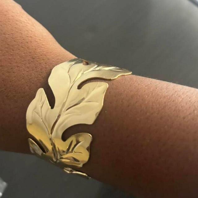 Women's Bracelet - Gold on Productcaster.