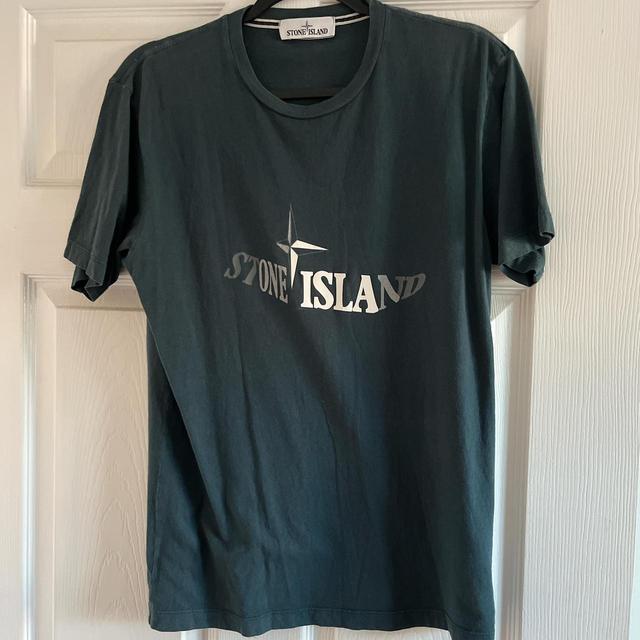 Stone Island Men's T-shirt - Green/White - S on Productcaster.