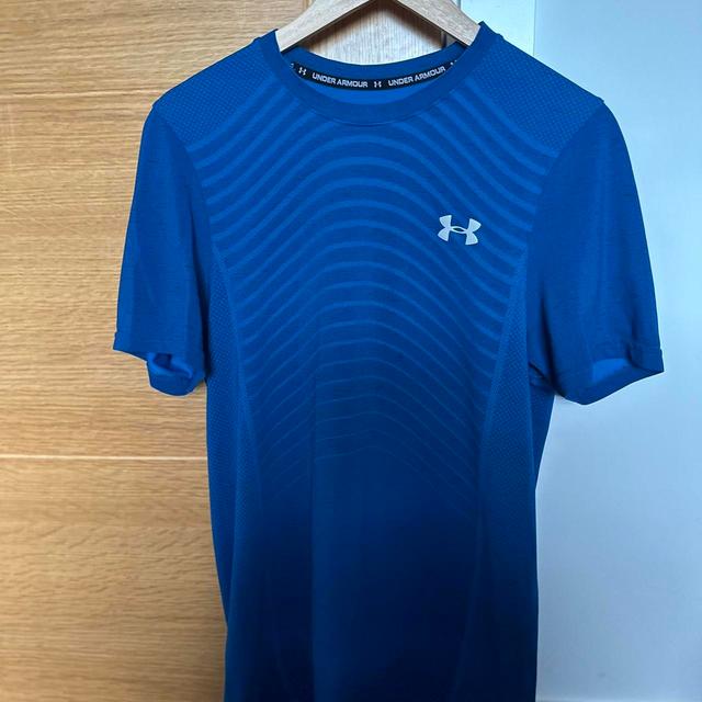 Under Armour Men's T-shirt - Blue - M on Productcaster.