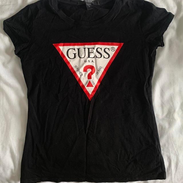 Guess Women's T-shirt - Black - XS on Productcaster.