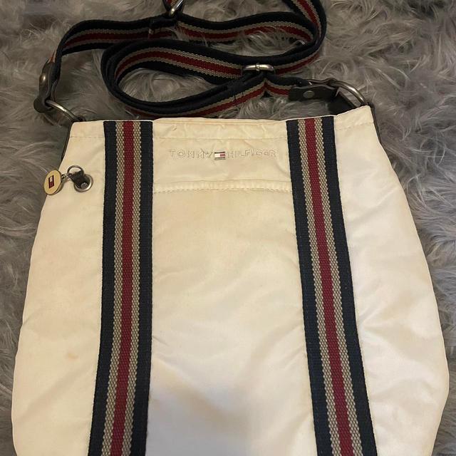 Tommy Hilfiger Women's Crossbody bags - White on Productcaster.