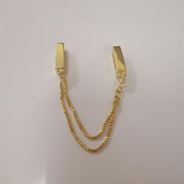 The Unbranded Brand Women's Bracelet - Gold on Productcaster.