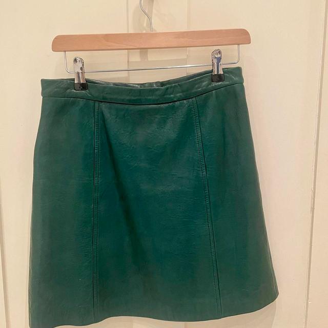 DKNY Women's Leather Skirt - Green - UK 10 on Productcaster.