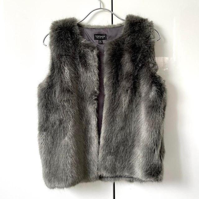 Topshop Women's Gilet - Grey - UK 8 on Productcaster.