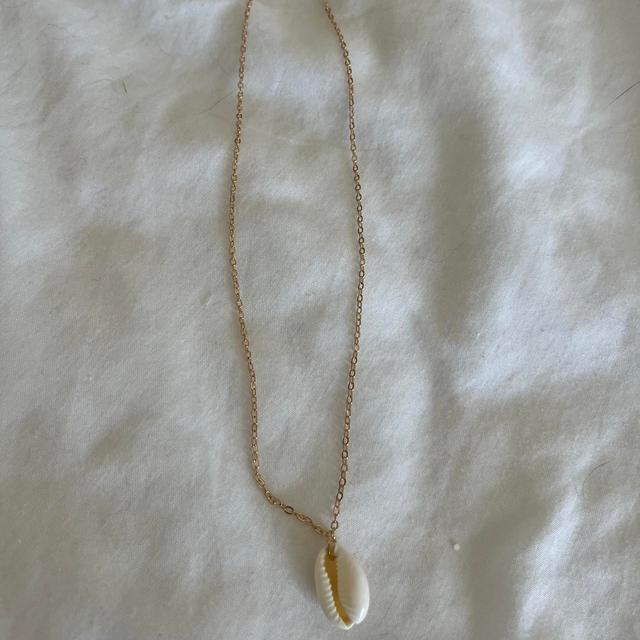 Women's Necklace - Gold/Cream on Productcaster.