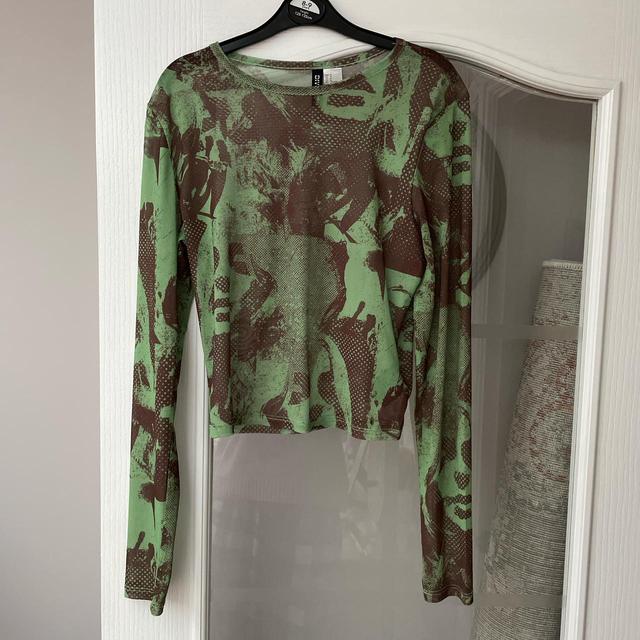 H&M Women's Top - Green/Brown - 10 on Productcaster.