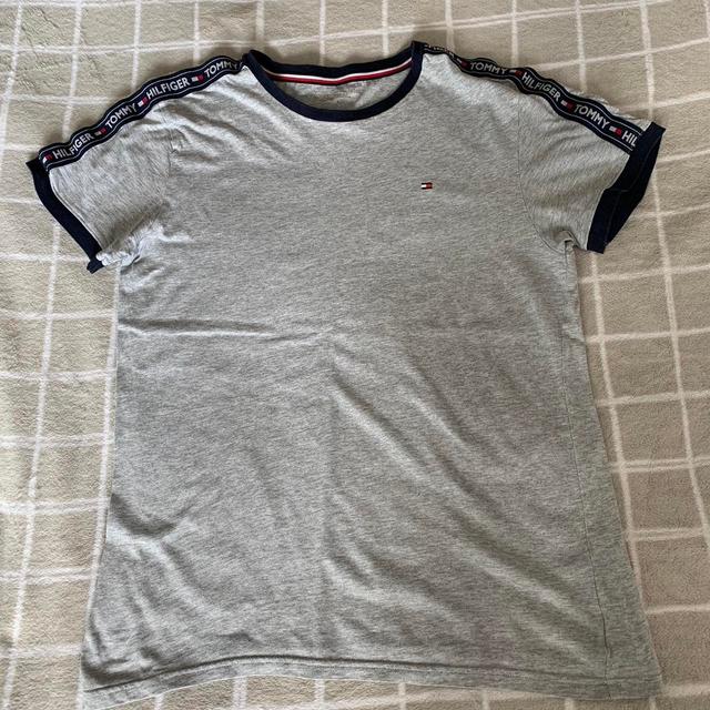 Tommy Hilfiger Men's T-shirt - Grey - L on Productcaster.