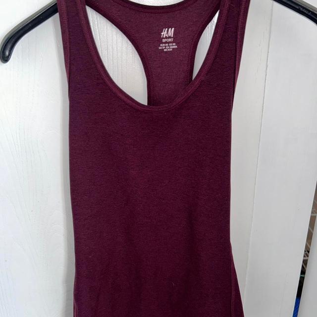 H&M Women's Vest - Burgundy - XS on Productcaster.