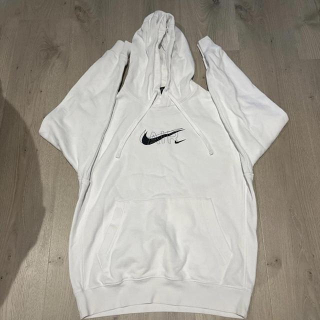 Nike Men's Jumper - White - S on Productcaster.