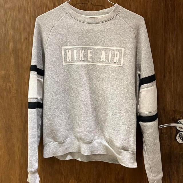 Nike Women's Sweatshirt - Grey - 8 on Productcaster.