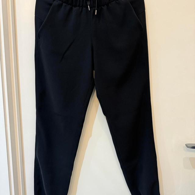 Lululemon Women's Sweatpants - Black - UK 6 on Productcaster.