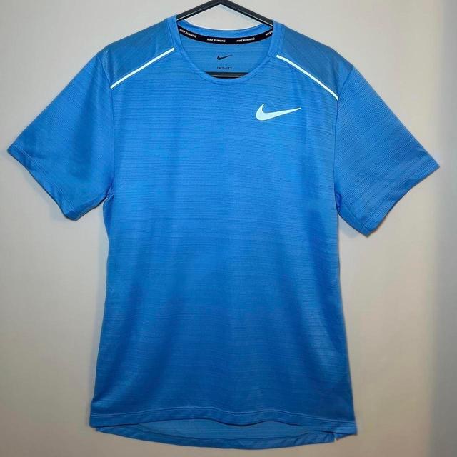 Nike Men's T-shirt - Blue - S on Productcaster.