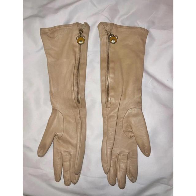 Moschino Women's Leather Gloves - Tan/Brown on Productcaster.