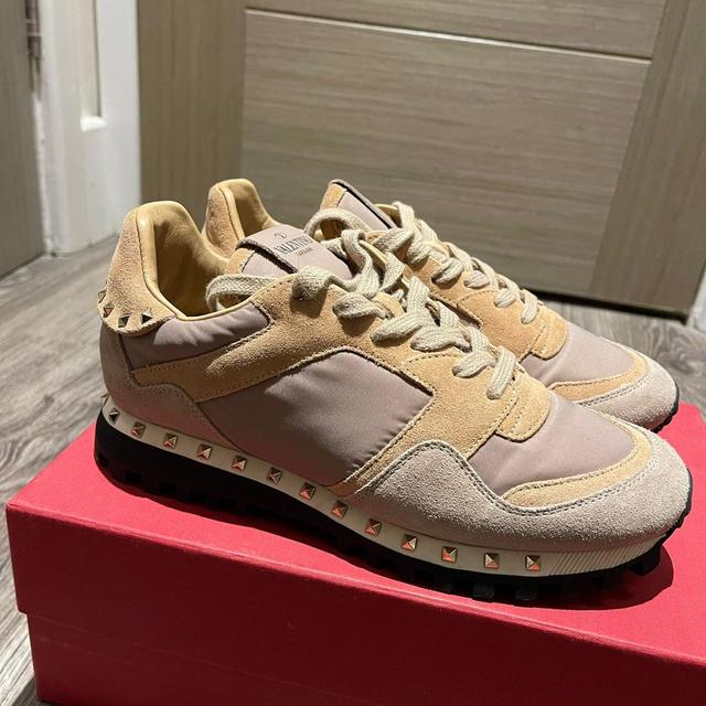 Valentino Women's Trainers - Tan/Cream - UK 3 on Productcaster.