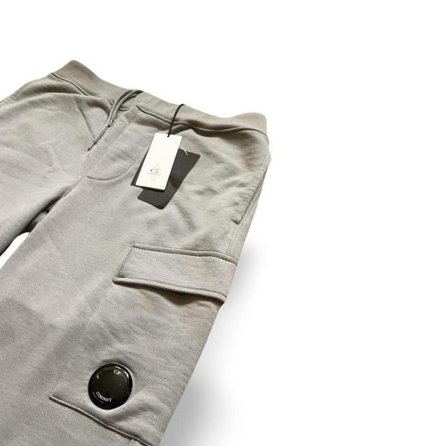 CP Company Men's Sweatpants - Grey - M on Productcaster.