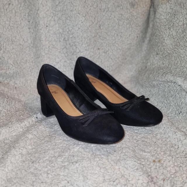 Designer Women's Footwear - Black - UK 5 on Productcaster.