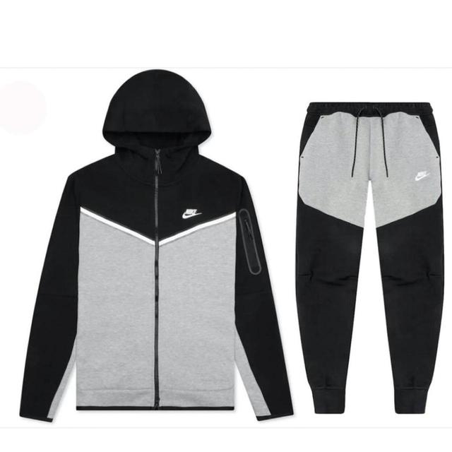 Nike Men's Hoodie - Multi - M on Productcaster.