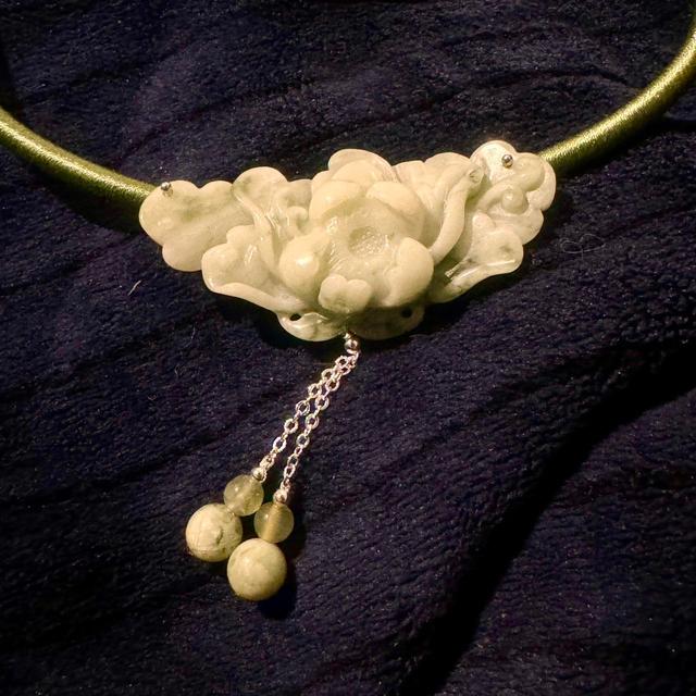 Women's Necklace - Green/Silver on Productcaster.