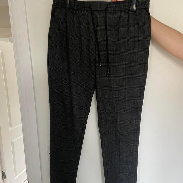 New Look Men's Trousers - Black - L on Productcaster.