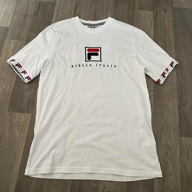 Fila Men's T-shirt - White - S on Productcaster.