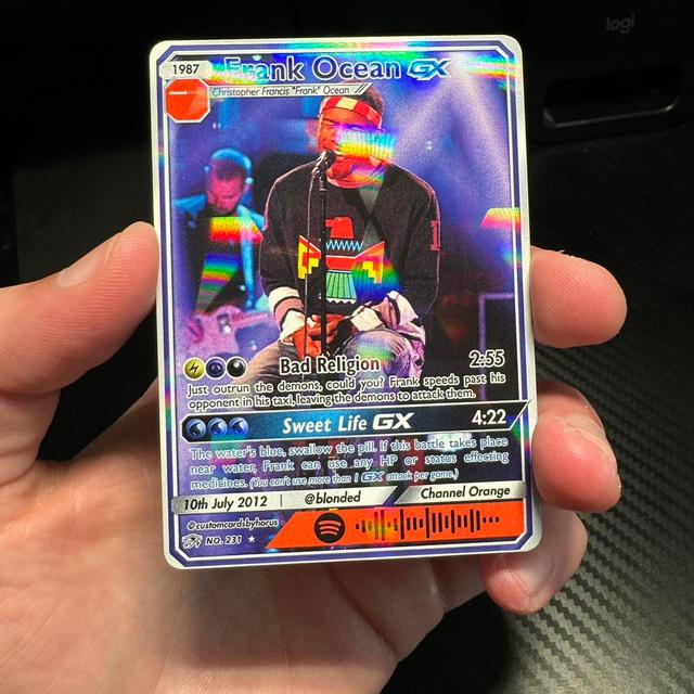 Trading card - Multi/Purple on Productcaster.